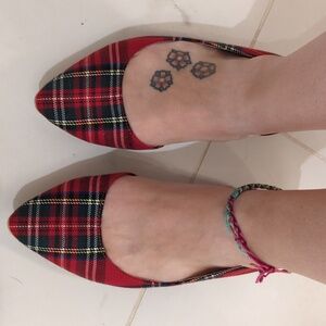 Tartan pointy flats